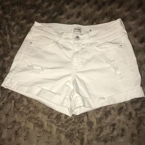 Neverworn Sneak Peek white jean shorts